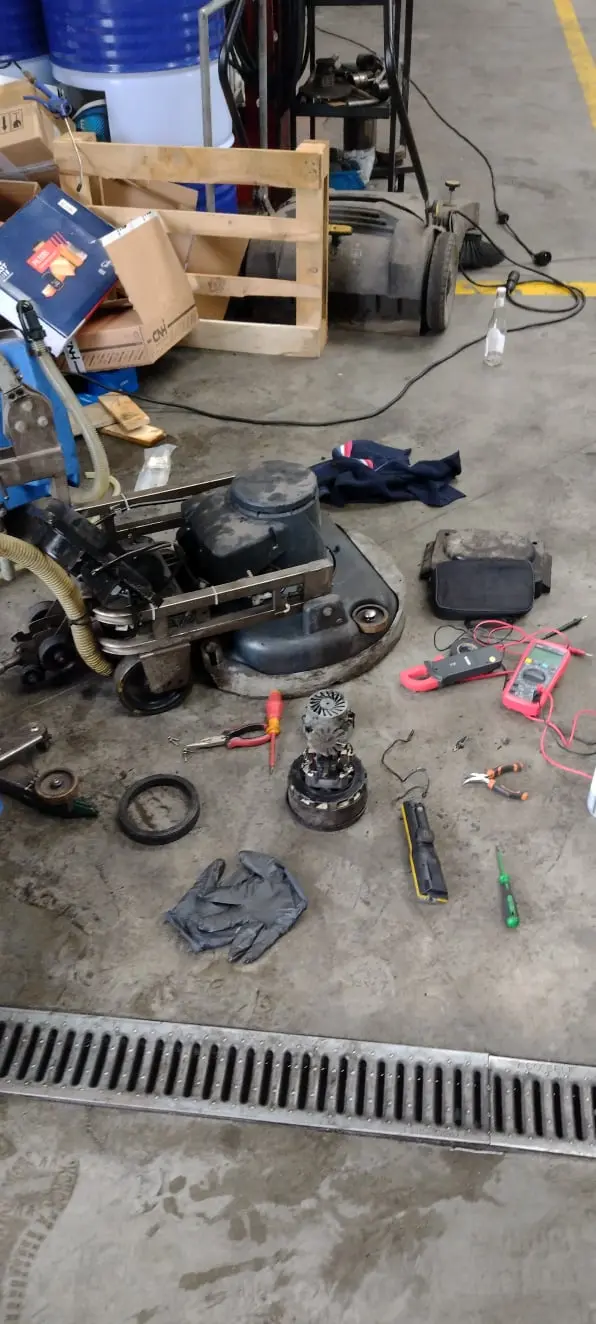 demontaż i pomiary elektryki NUMATIC