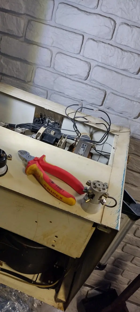 naprawa testera oleju - Serwis maszyn łódź – naprawa maszyn łódź – naprawa maszyn przemysłowych – automatyka przemysłowa – sterowania maszyn łódź